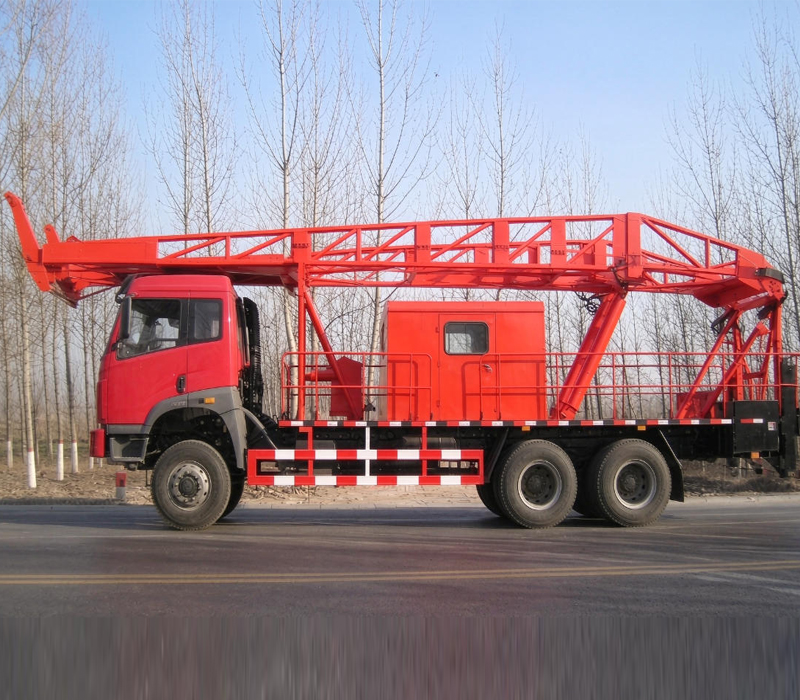 Derrick carrying Truck oilfield equipment